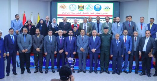 تكريم تدريسي في كلية طب الأسنان بدرع الابداع