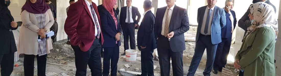 رئيس جامعة ذي قار يزور كلية طب الاسنان ويطلع على مراحل انجاز المشاريع فيها .